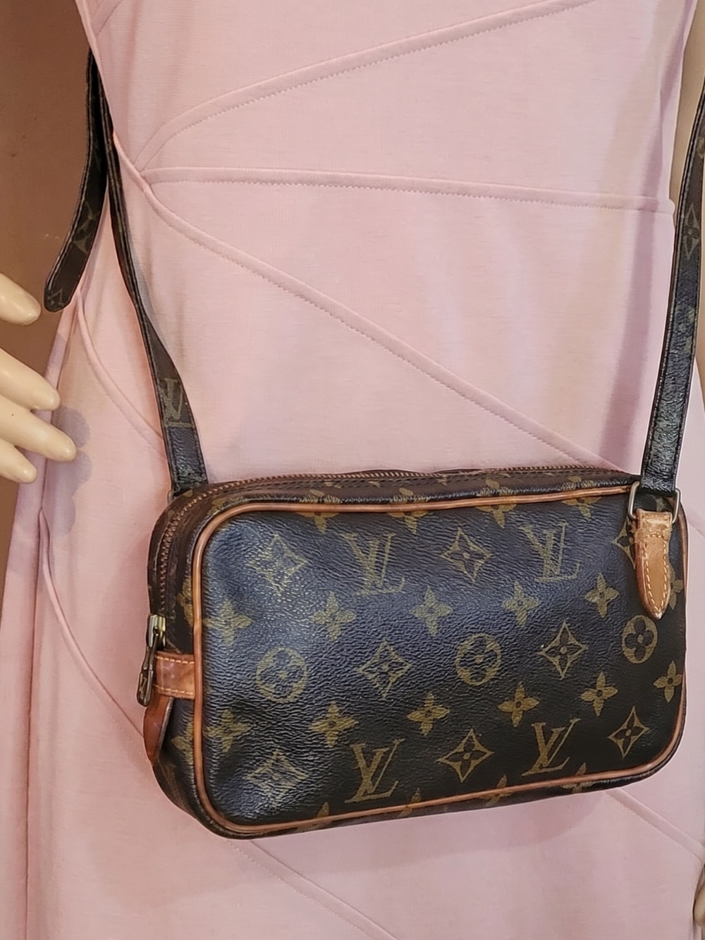 Louis Vuitton Marly Bandouliere Vintage  Monogram Crossbody - Beautiful! (1987) - Picture 7 of 9